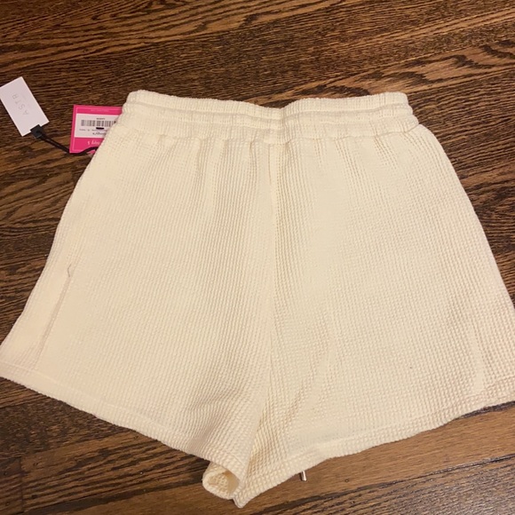 NWT ASTR The Label Hold Me Hoodie and Shorts Set - Picture 12 of 12